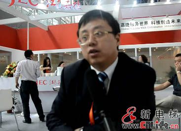 江南嘉捷：踹门、撞门最不能容忍
