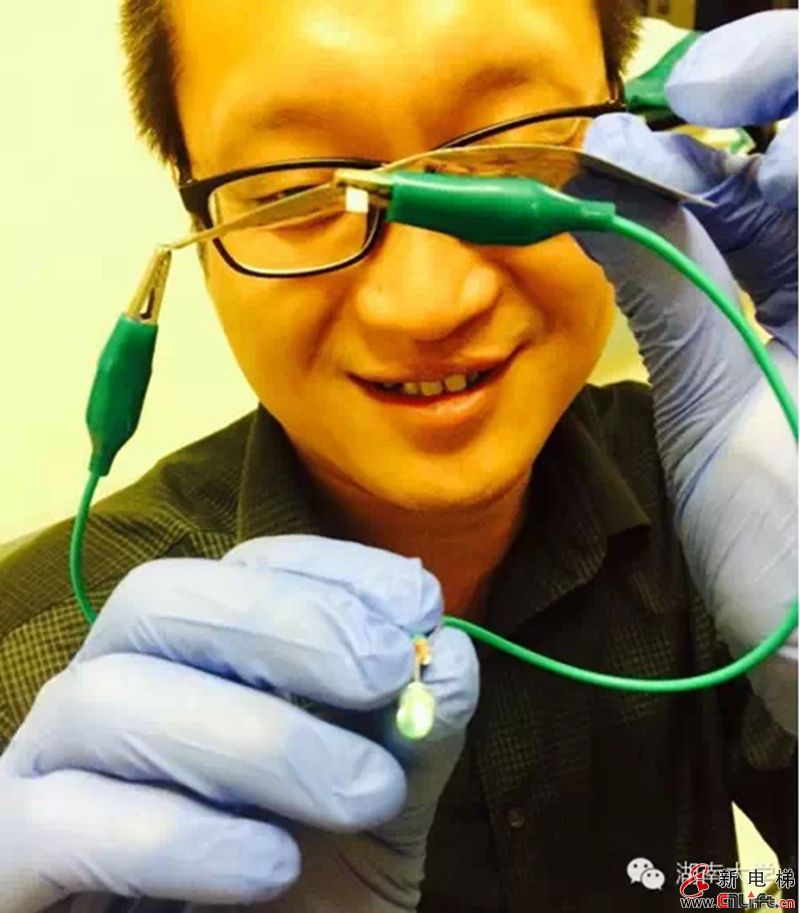 湖南大学物理学院鲁兵安等人成功研发铝离子电池成果在《Nature》(图2)