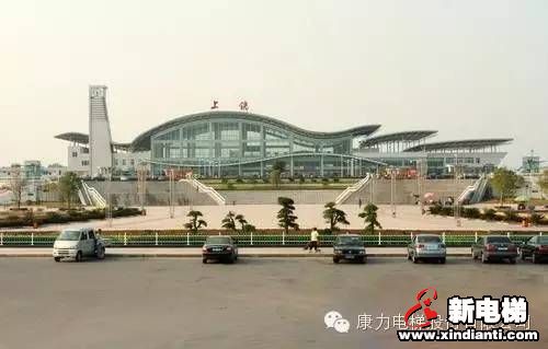 康力电梯见证中国第一座“骑跨式”高铁---江西上饶高铁(图2)