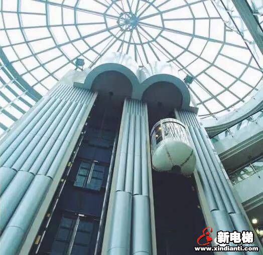 世界上最美的电梯，带你畅游海底世界(图2)
