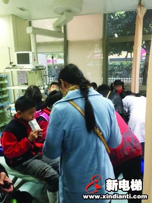 南京扶梯急停按钮或失灵 按急停按钮却没停(图2)