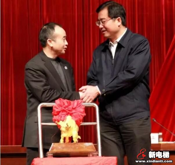 森赫电梯出席全国第二届电梯安全与公益研讨会(图4)