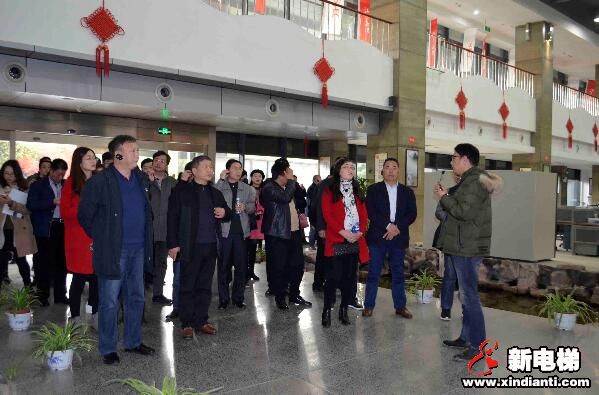 南阳市工信委企业家培训班参观访问江南嘉捷电梯(图1)