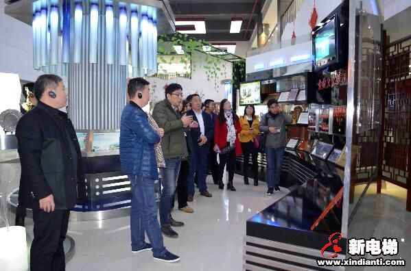 南阳市工信委企业家培训班参观访问江南嘉捷电梯(图2)