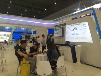 申龙电梯展台2018上海(图2)