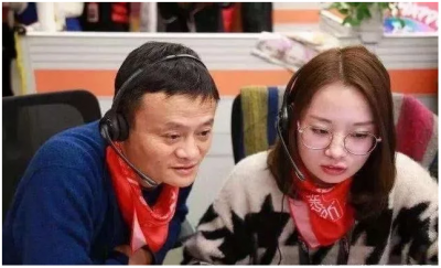 假如和马云同乘电梯60秒，你会说什么？网友的神回复，每一句都是笑点(图4)