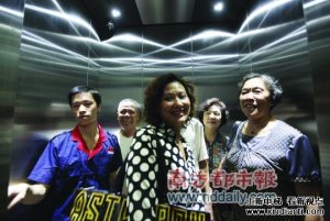 广州海珠首例私人加装电梯正式“上岗”