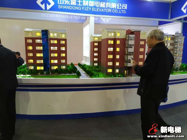 山东富士制御电梯有限公司2019廊坊展台(图1)