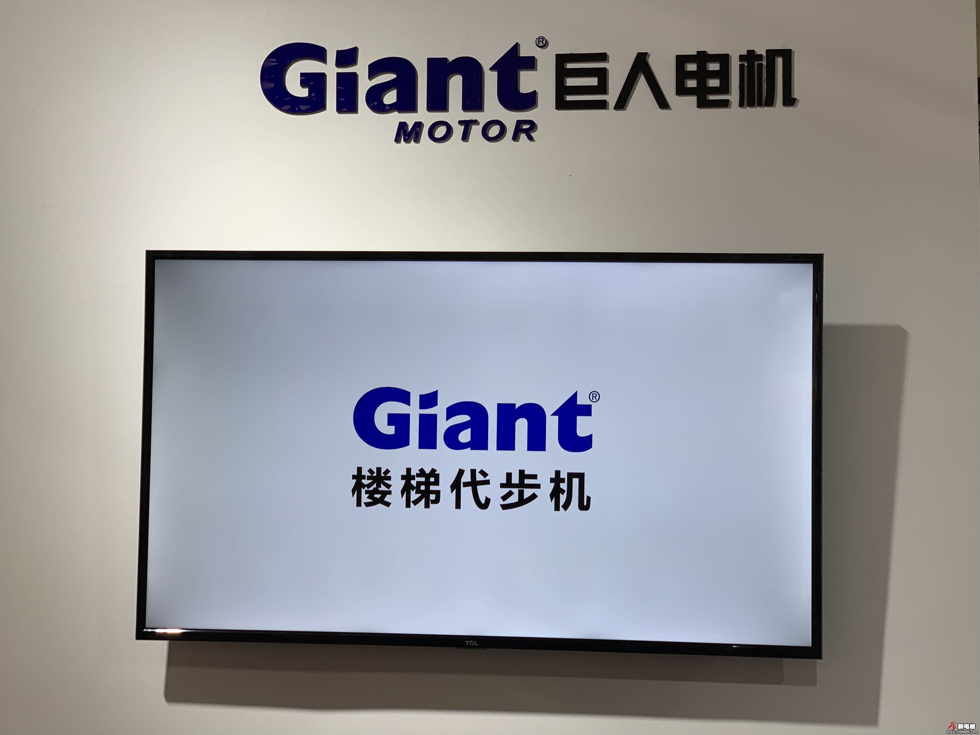 巨龙电梯2019廊坊展台(图14)