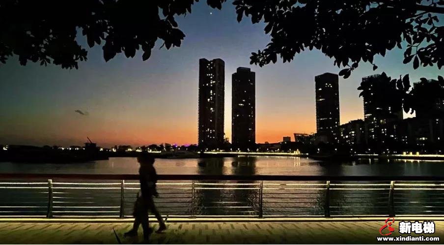 2021深圳楼市悲喜图鉴:“卷”字当头、回迁房“暴雷”、法拍房暴增、年末结束七连跌(图3) 图片