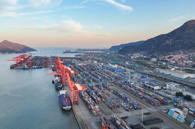 报告显示：近十年我国GDP年均增长6.6%！(图1)