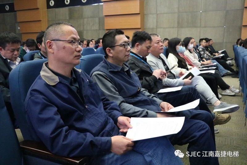 民主决策促共识，凝心聚力谋发展｜苏州江南嘉捷电梯有限公司第九届第八次工会会员代表大会暨职工代表大会圆满召开!(图9)