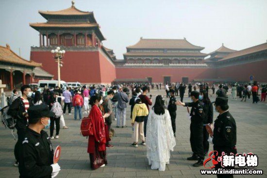 事关你的假期、生育、住房,权威回应来了!(图1) 事关你的假期、生育、住房,权威回应来了!(图1)