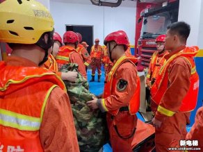 连夜集结！7省1800名消防指战员增援河南抢险救灾