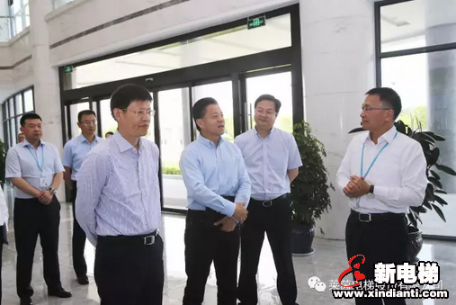 苏州市委市政府领导考察莱茵电梯(图1)