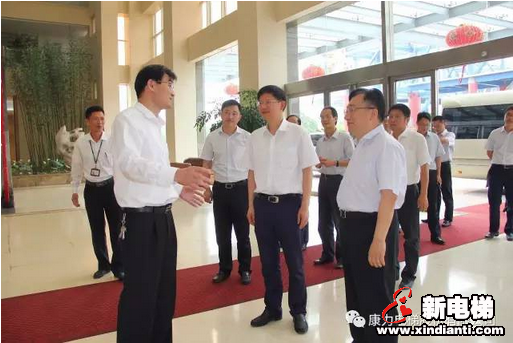 苏州市委副书记、代市长李亚平一行调研康力电梯(图1)