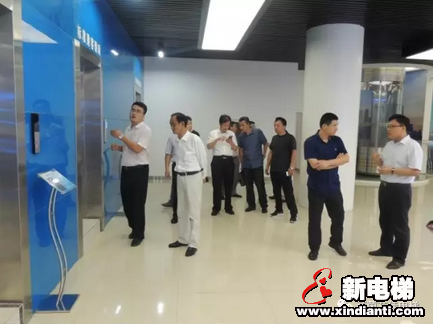热烈欢迎德州市中小企业局局长赵小广一行莅临公司调研(图3) 热烈欢迎德州市中小企业局局长赵小广一行莅临公司调研(图3)