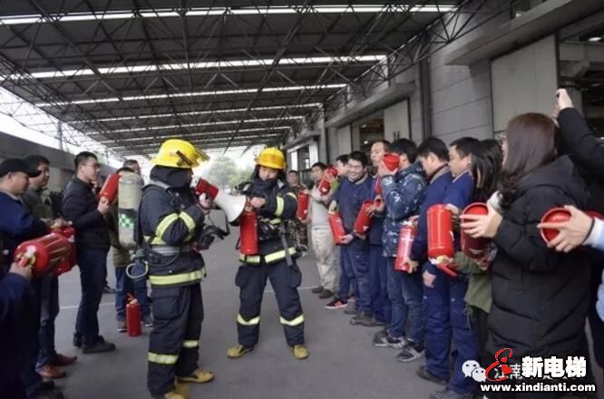 江南嘉捷电梯2017年消防演习,筑起我们心中的防火墙(图12) 江南嘉捷电梯2017年消防演习,筑起我们心中的防火墙(图12)