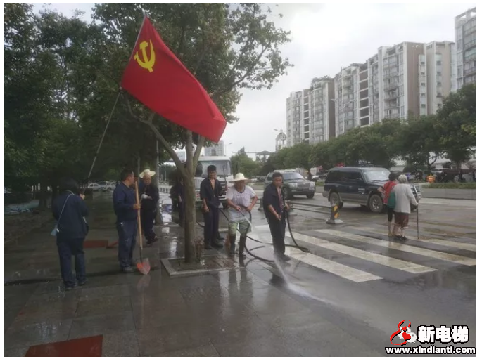 抗洪清淤,彰显上市公司社会责任 | 成都康力电梯有限公司金堂7.11大会战记(图7) 抗洪清淤,彰显上市公司社会责任 | 成都康力电梯有限公司金堂7.11大会战记(图7)