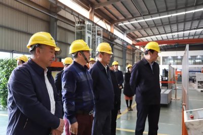 双鸭山市副市长于志善率双鸭山经开区考察团莅临菱王考察指导(图2)