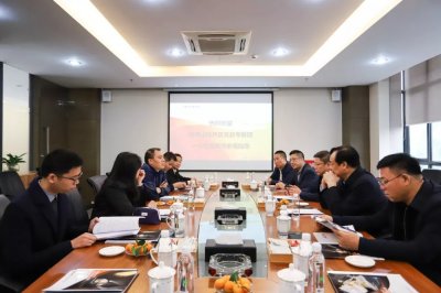 双鸭山市副市长于志善率双鸭山经开区考察团莅临菱王考察指导(图3)