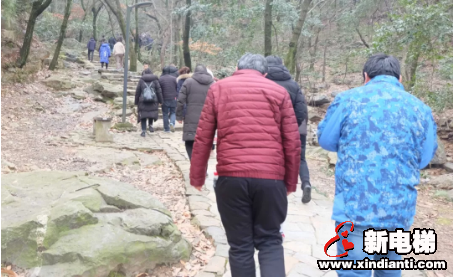 千里始足下,莱茵电梯登山活动圆满结束(图3) 千里始足下,莱茵电梯登山活动圆满结束(图3)