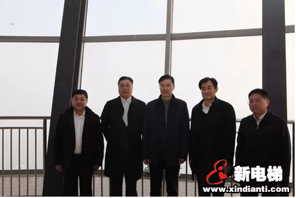 上海市政府副秘书长、发改委主任马春雷调研康力电梯(图3) 上海市政府副秘书长、发改委主任马春雷调研康力电梯(图3)