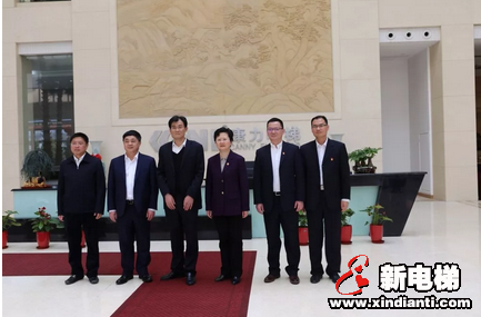 嘉兴市委常委、嘉善县委书记许晴调研康力电梯(图3)