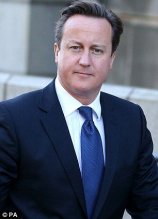 英国首相称将捍卫马岛主权 不排除使用武力