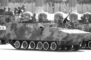 国防大学教授称公开陆军集团军番号无负面影响