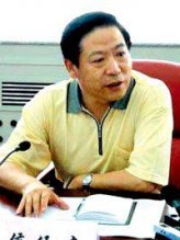 贪官出狱官商争迎接续：免职当天突击提干百余人