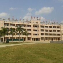 广东30名校长疑公费旅游 称当时不知八项规定