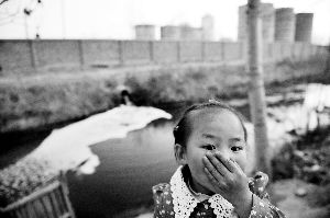 宁夏两药企排污十年屡遭投诉 居民称半夜被熏醒