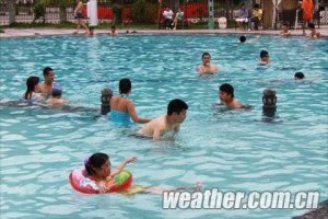 浙江超34度最高温提前进入夏天 刷新历史记录