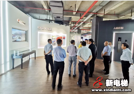 郑州市电梯商会考察团访问巨龙电梯(图5) 郑州市电梯商会考察团访问巨龙电梯(图5)