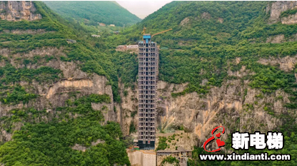 乘神女天梯，开启巫山全景观光之旅(图1)