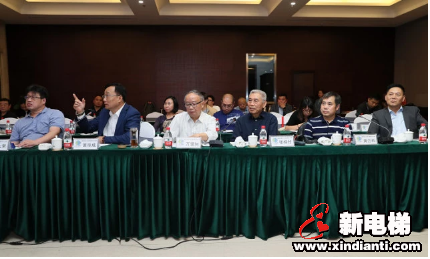 行业专家共话电梯发展， 创新＋科技是出路(图7)