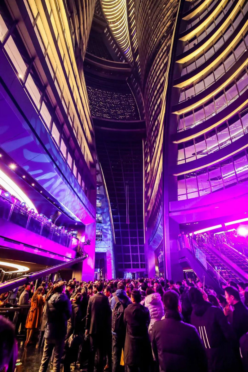 丽泽SOHO开幕 世界最高中庭建筑惊艳北京(图2)