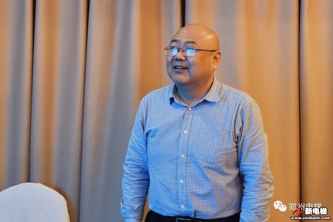 郑州市电梯商会第一届第六次理事会议成功召开(图9) 郑州市电梯商会第一届第六次理事会议成功召开(图9)