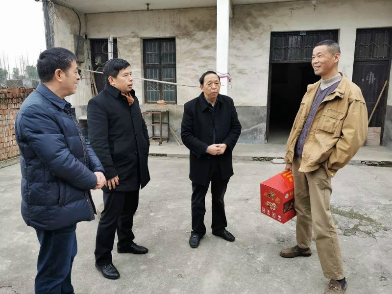 数九严寒天,最是温暖时——巨人集团慰问南浔区困难家庭尿毒症患者(图4) 数九严寒天,最是温暖时——巨人集团慰问南浔区困难家庭尿毒症患者(图4)