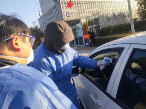 认真防疫，努力工作，康力人防疫工作两手抓