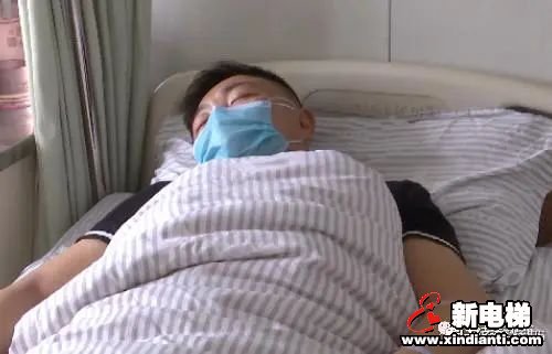 夜半惊魂!电梯失控从15楼坠落1楼?(图2) 夜半惊魂!电梯失控从15楼坠落1楼?(图2)