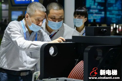 2020中国国际电梯展览会隆重开幕——巨龙电梯精彩呈现(图4)