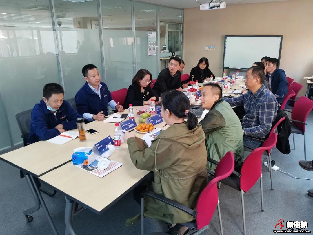 “探讨电梯维保管理新模式”——中梯联多家会员单位开展“互访互学”活动(图7) “探讨电梯维保管理新模式”——中梯联多家会员单位开展“互访互学”活动(图7)