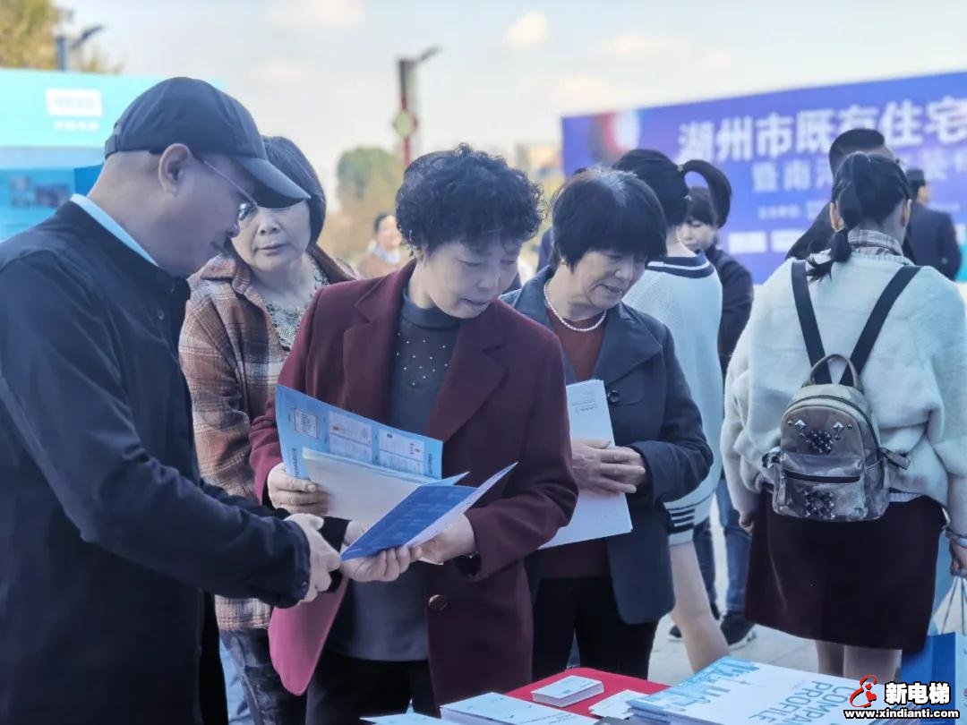 旧貌换新颜，老人笑开颜 | 巨人通力让老楼“靓”起来(图1)