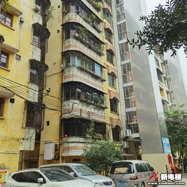 广东肇庆市又一老旧小区装电梯,居民乐开怀!(图1) 广东肇庆市又一老旧小区装电梯,居民乐开怀!(图1)