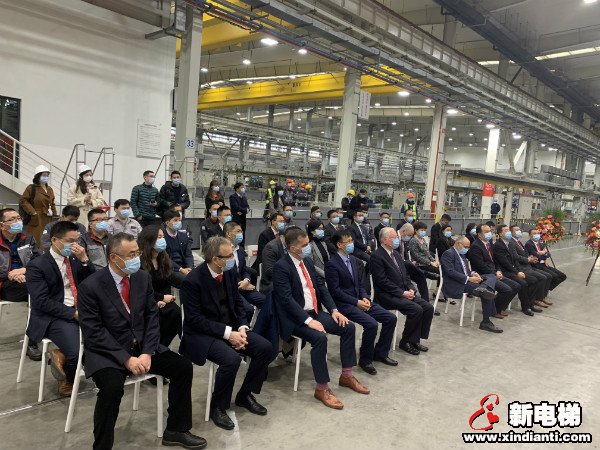 大日子！迅达集团扶梯事业部亚太区上海工厂第150,000台扶梯发运(图1)