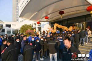 龙腾鼓舞开门红 2021向前犇——巨人集团喜迎新春开工