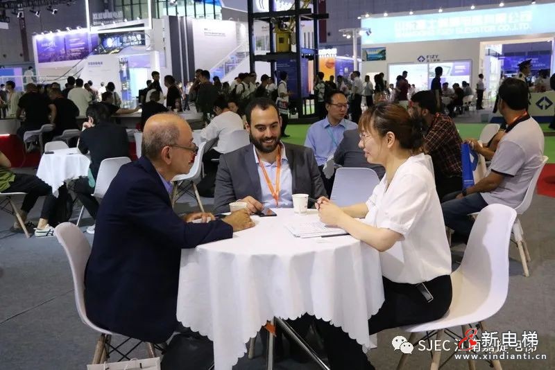 以匠心致敬匠品，江南嘉捷电梯亮相第十五届中国国际电梯展览会！(图8)