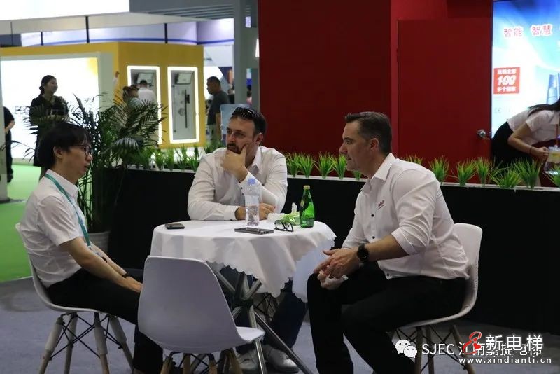以匠心致敬匠品，江南嘉捷电梯亮相第十五届中国国际电梯展览会！(图9)